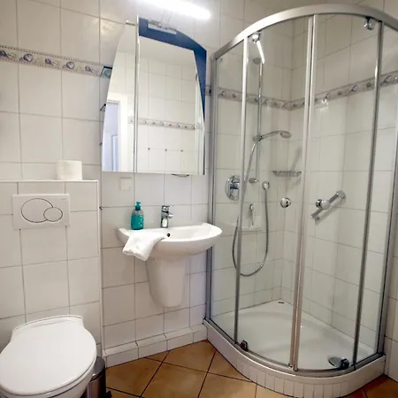 Osterstra_e 1_ Whg_ 2_ Haus Flora Apartament *